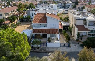 4-комнатный коттедж 395 м² в Никосии за 505 000 €