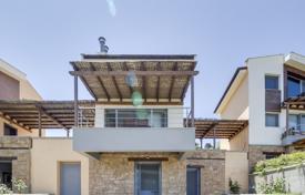 Двухэтажная вилла с парковкой в 20 метрах от пляжа, Кассандра, Греция за 530 000 €