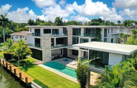 Современная вилла с бассейном, патио и террасой, Майами, CША за $7 290 000