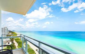 Двухкомнатная меблированная квартира с видом на океан в резиденции на первой линии от пляжа, Майами-Бич, Майами, США за $940 000