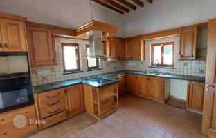 5-комнатный коттедж 380 м² в Героскипу за 890 000 €
