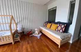 3-комнатные апартаменты в кондо в Сатхоне, Таиланд за 2 530 € в неделю