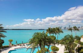 Стильные апартаменты с видом на океан в резиденции на первой линии от пляжа, Майами-Бич, Флорида, США за $3 850 000
