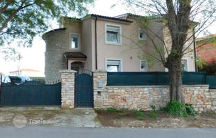 4-комнатный дом 250 м² в Пуле за 680 000 €