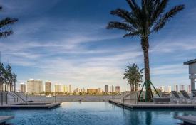 Уютные апартаменты с террасой и видом на бухту в современной резиденции с бассейном, на первой линии от набережной, Авентура, Флорида, США за $793 000