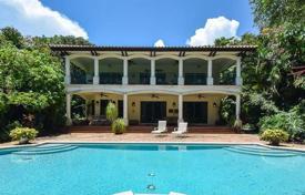 Роскошная вилла с садом, террасой, задним двором, бассейном и гаражом, Форт-Лодердейл, США за $2 885 000
