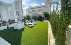 Новый таунхаус с садом в Сьюдад-Кесада, Валенсия, Испания за 249 000 €