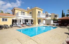 Вилла в Пафосе с 3 спальнями, Coral Bay за 430 000 €