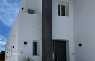 5-комнатный коттедж 350 м² в Морайре за 2 400 000 €