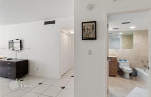 2-комнатная квартира в кондо 126 м² в Коллинз-авеню за $849 000
