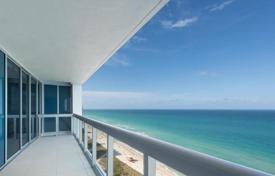 Меблированные апартаменты с видом на океан в резиденции на первой линии от пляжа, Майами-Бич, Майами, США за $1 425 000