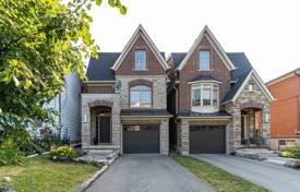 Дом в городе в Этобико, Торонто, Онтарио,  Канада за C$1 624 000
