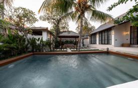 Одноэтажная вилла с бассейном, Убуд, Бали, Индонезия за От $268 000