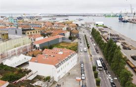 Комфортабельная квартира с балконом в престижном районе, Порту, Португалия за 430 000 €