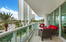 Современные апартаменты с видом на город в резиденции на первой линии от пляжа, Авентура, Флорида, США за 1 113 000 €