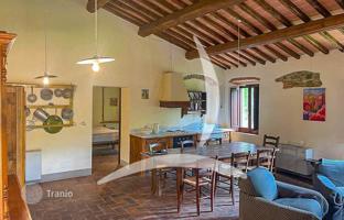 6-комнатная вилла 2 000 м² в Бучине за 2 850 000 €