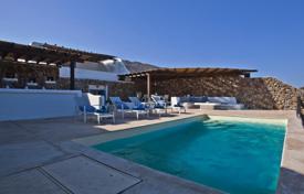 Уютная вилла с бассейном и панорамными видами в 150 метрах от пляжа, Миконос, Греция за $14 300 в неделю
