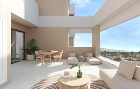 Пентхаусы с 3 спальнями и частным солярием Santa Rosalia Lake & Life Resort за 525 000 €