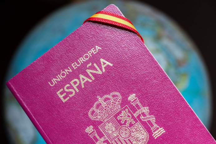 паспорт Испании